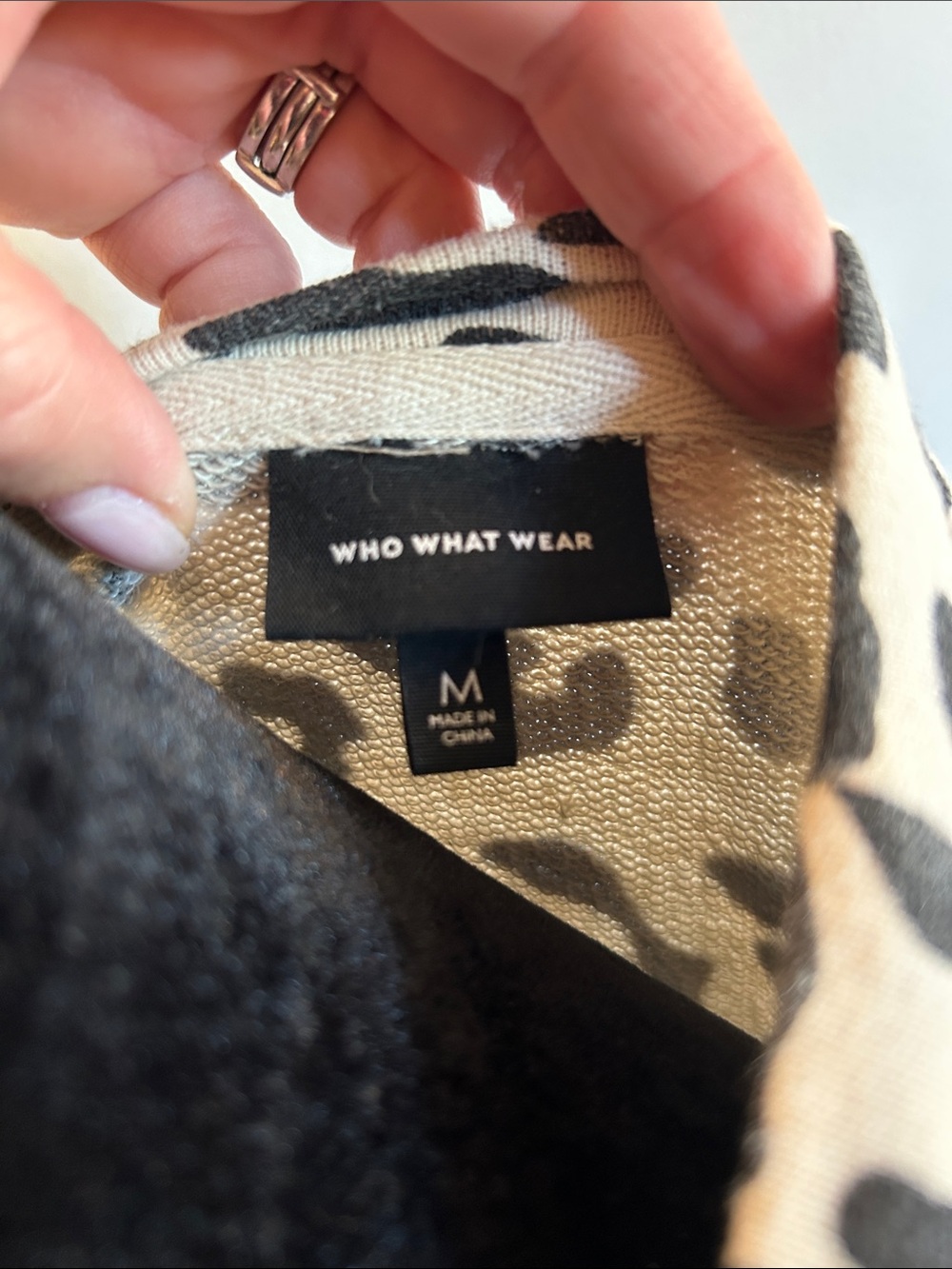 Who What Wear Beige and Black Leopard Puff-Sleeve Top - Picture 2 of 9